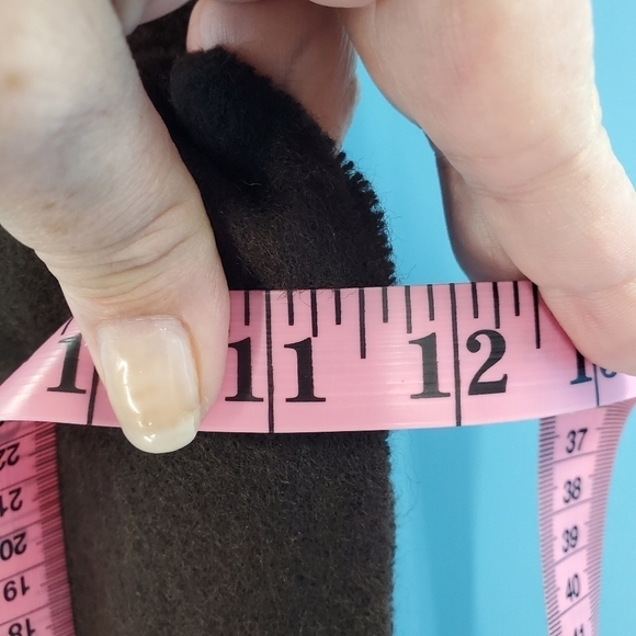 New with tags 100% lambswool chocolate brown scarf - Picture 7 of 8